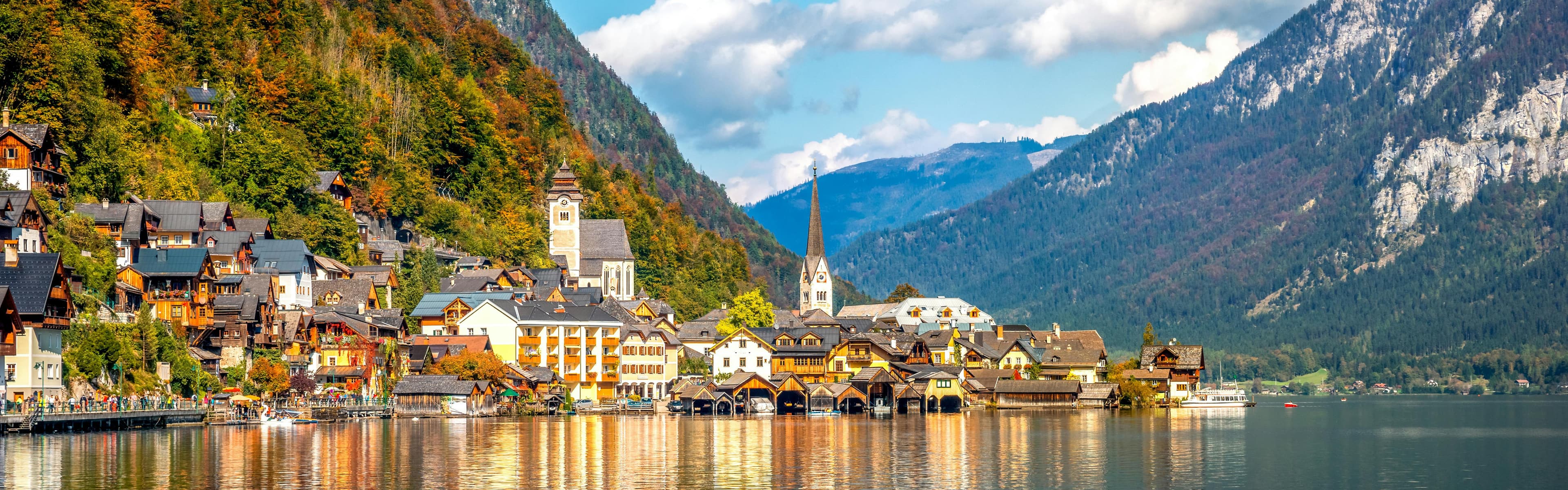 Hallstatt city view