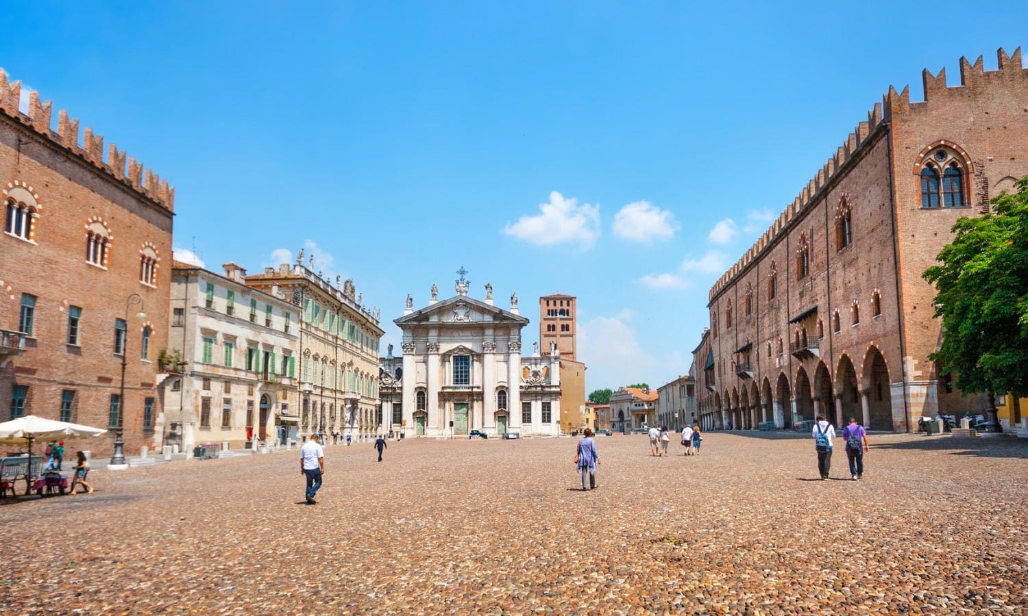 Mantua city view