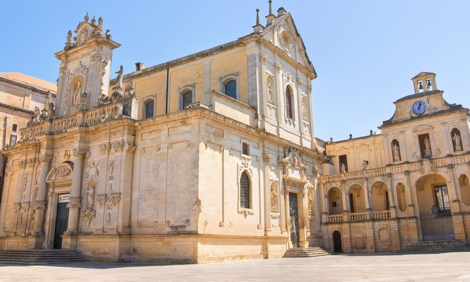 Lecce city view