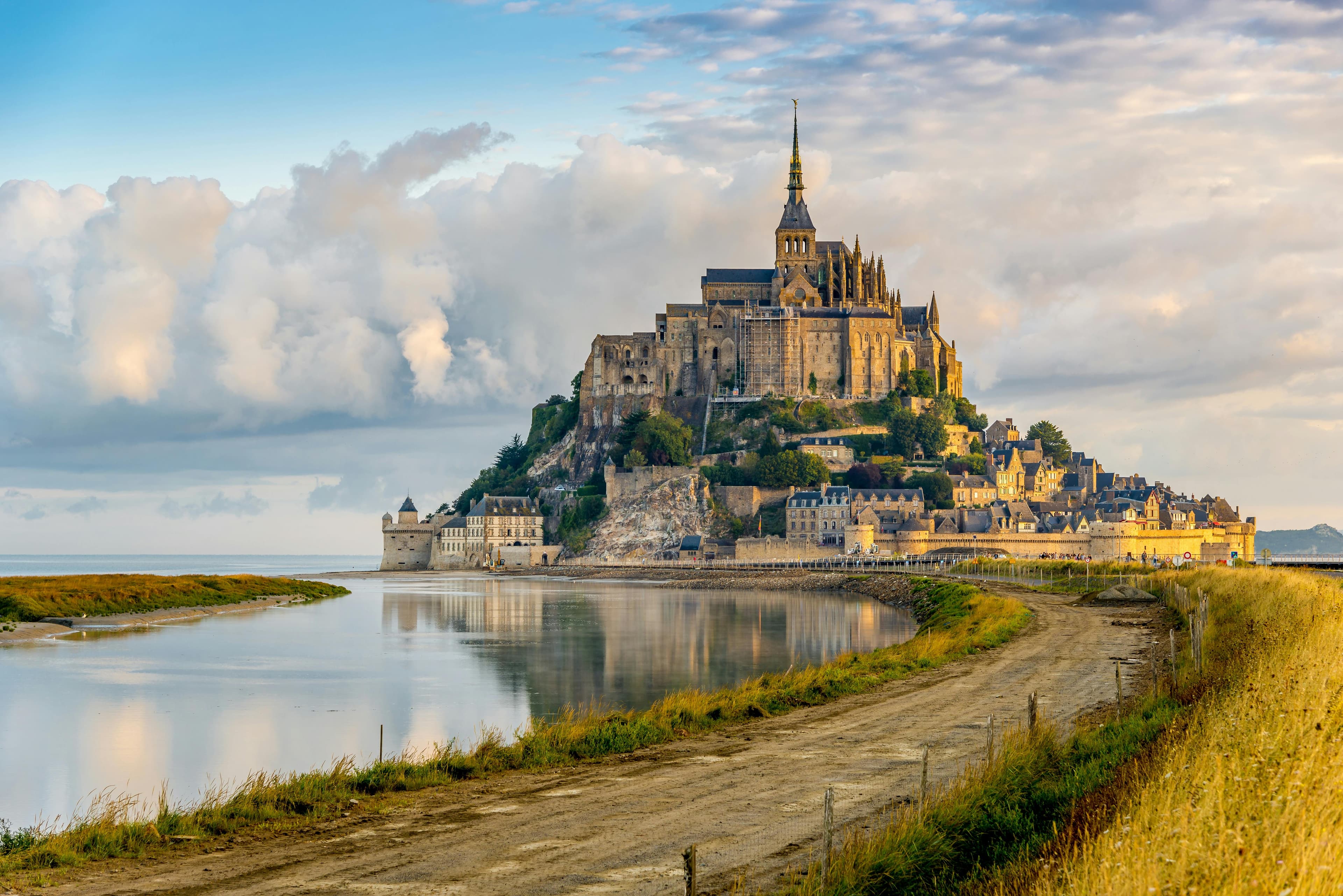 Mont-Saint-Michel city view