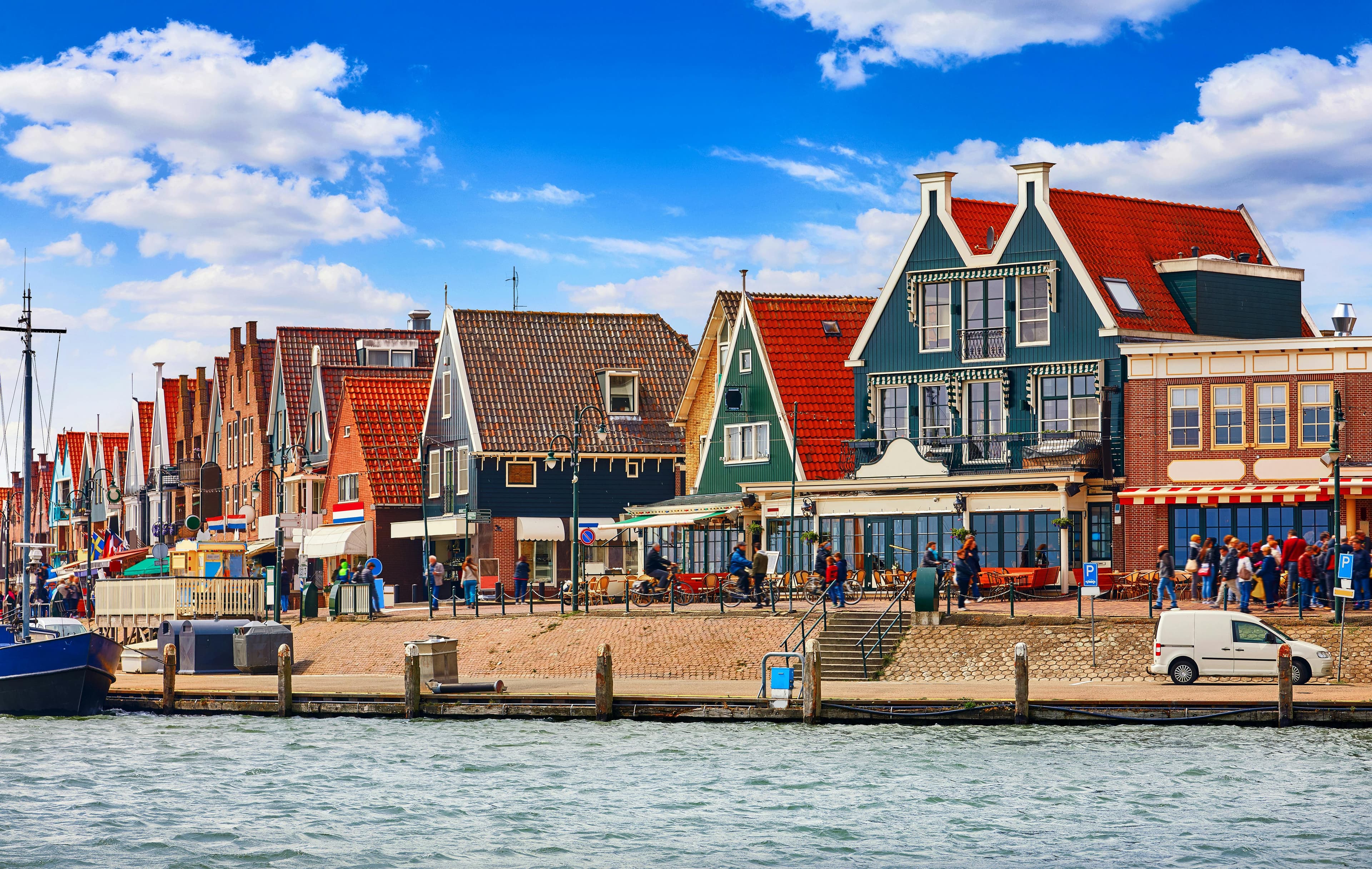 Volendam city view